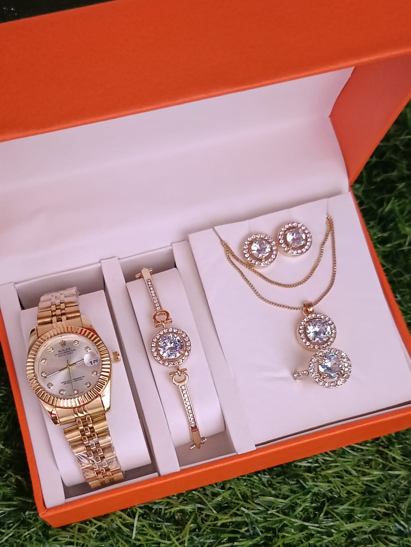 Minimal Gleam Slim Women’s Watch – Lightweight, Elegant Bracelet Design